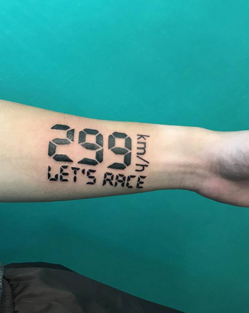 机车纹身图片_手臂几何纹身图案