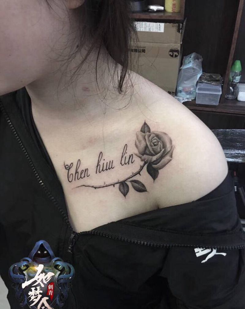 花纹身图片_胸部纹身图案