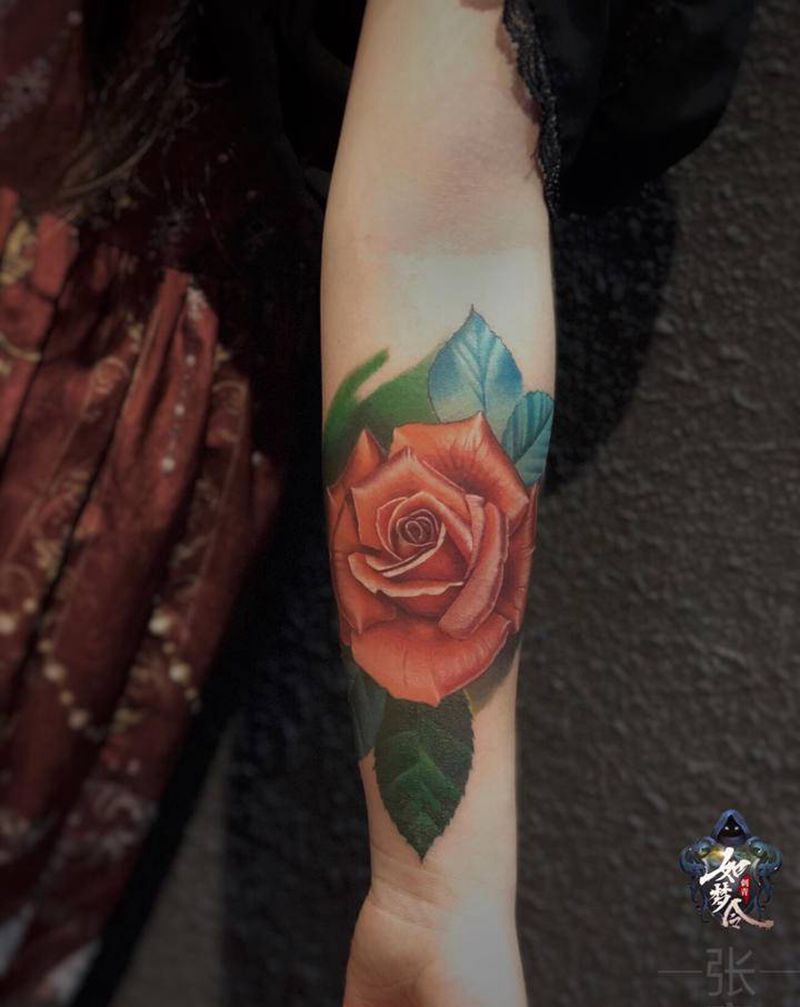 玫瑰花纹身图片_手臂欧美写实纹身图案