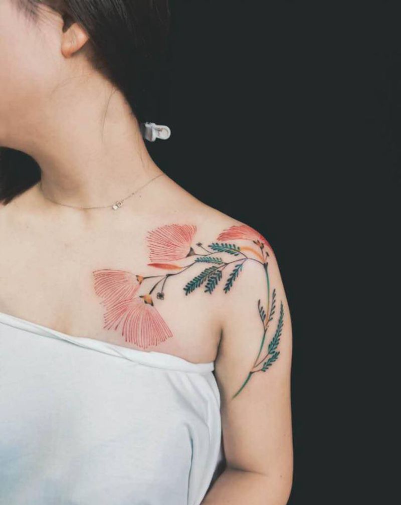 合欢花纹身图片_肩部新传统纹身图案