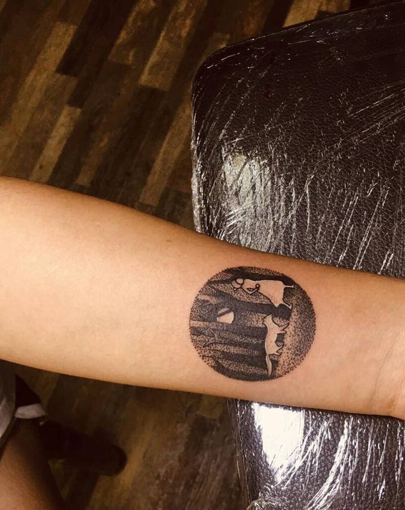 点刺纹身图片_手臂点刺纹身图案