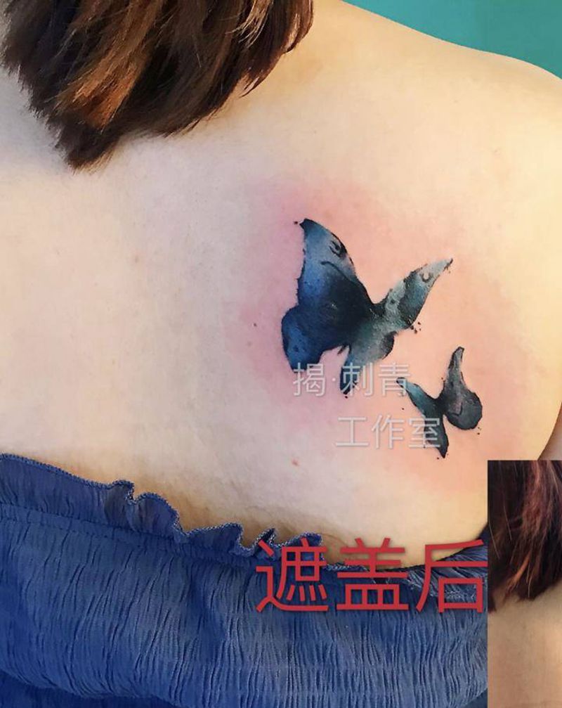 水墨蝴蝶纹身图片_背部水墨纹身图案