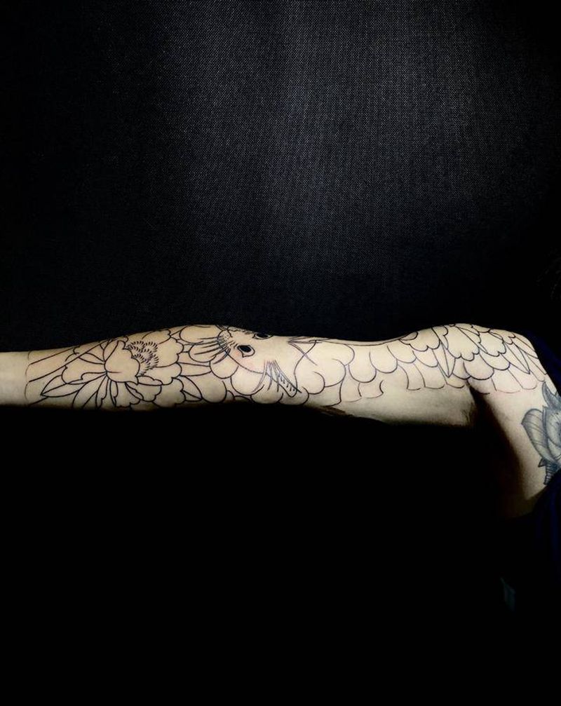 花臂猫纹身图片_手臂手部老传统纹身图案