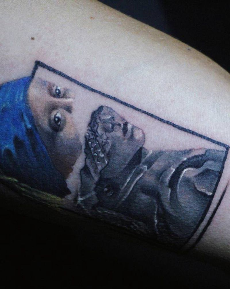 世界名画《戴珍珠耳环的少女》纹身图片_手臂手部欧美写实New School少女手臂内测写实彩色纹身图案