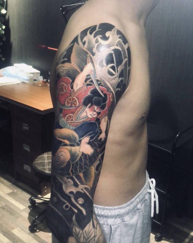 鬼若丸杀鲤纹身图片_手臂老传统纹身图案