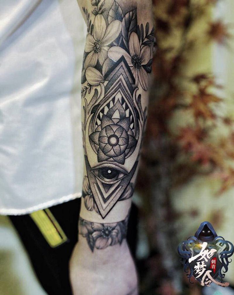 点刺小臂纹身图片_手臂点刺纹身图案