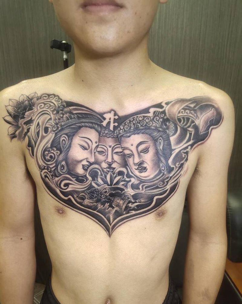 三面佛纹身图片_胸部纹身图案