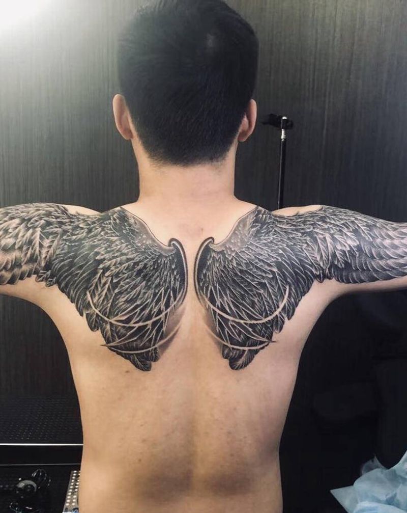 守护之翼纹身图片_背部手臂翅膀纹身图案
