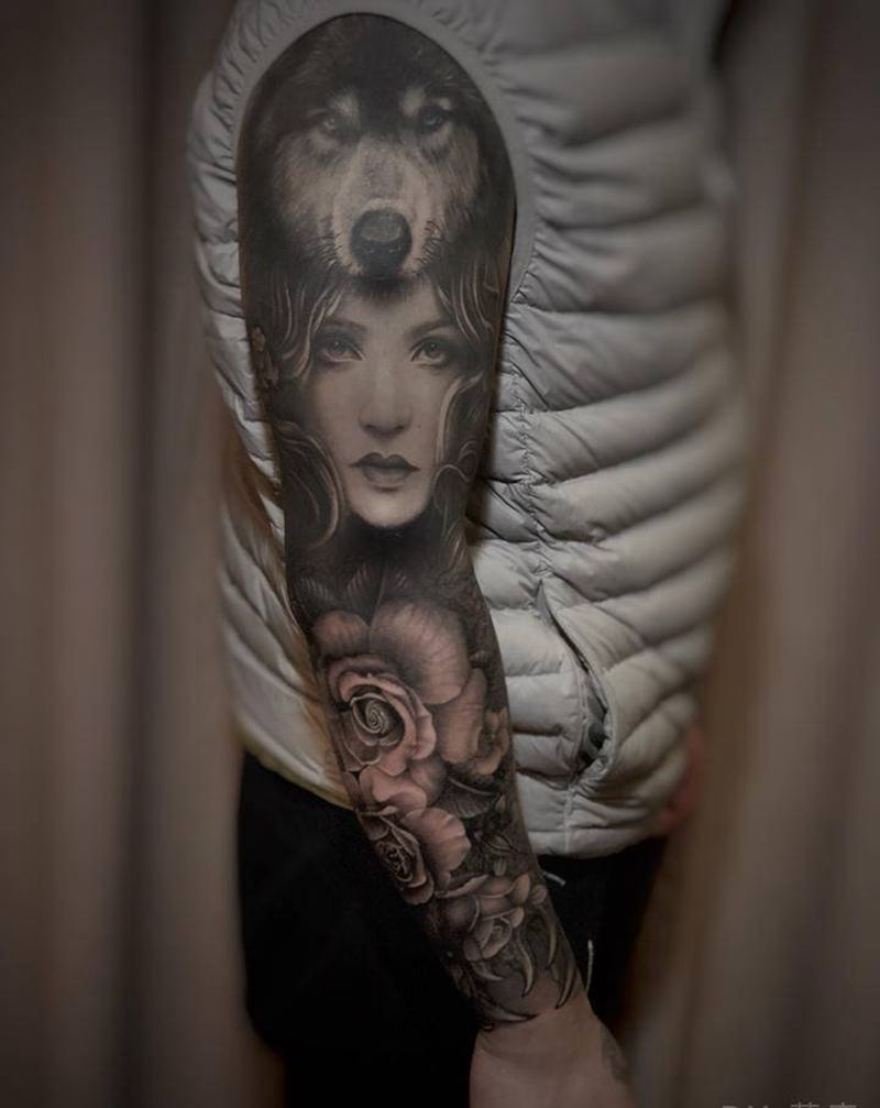 欧美花臂纹身图片_手臂欧美写实人物 玫瑰纹身图案