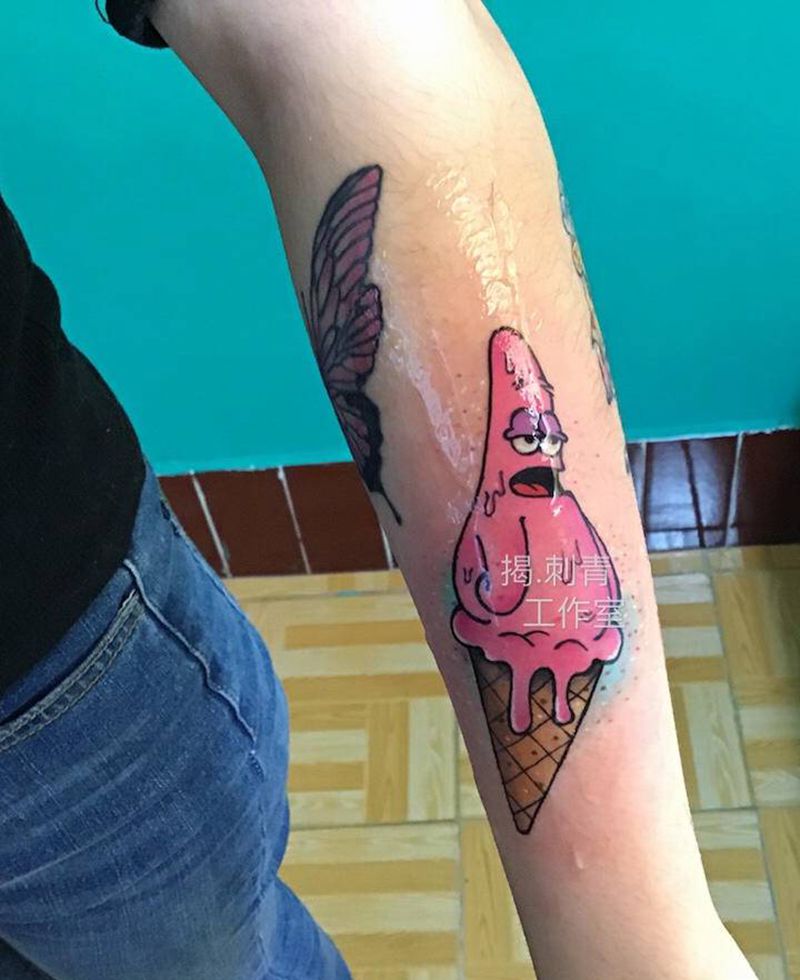 派大星纹身图片_手臂水彩纹身图案