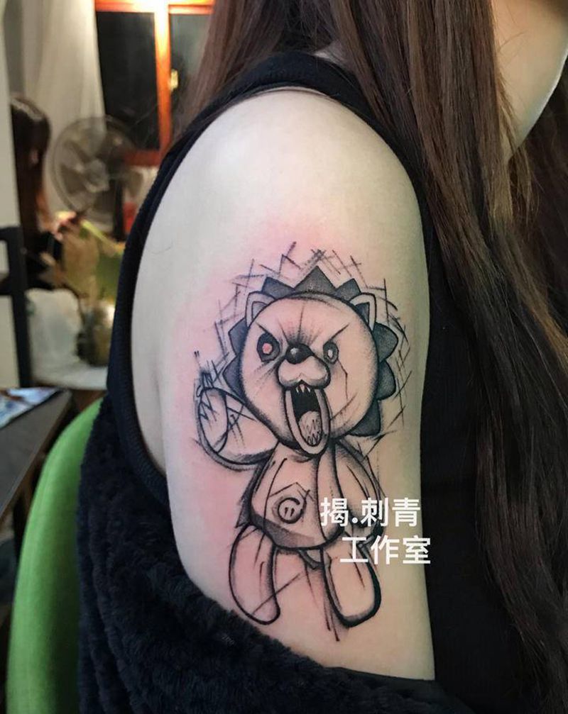 小熊纹身图片_手臂点刺纹身图案