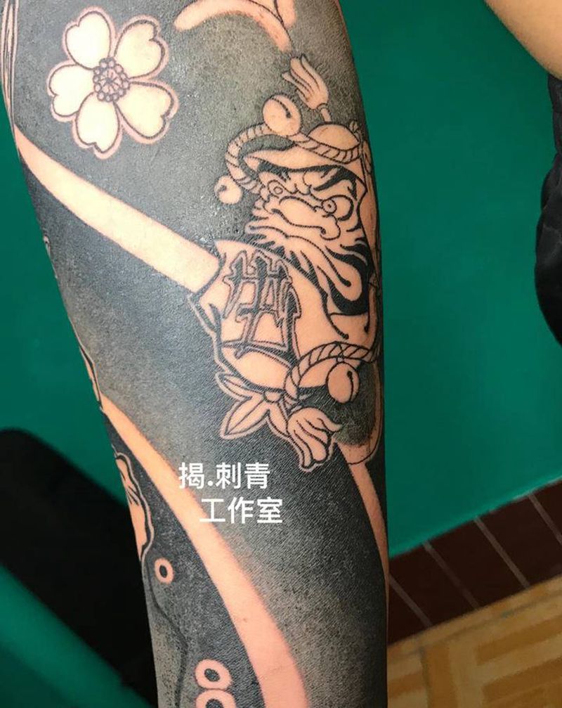 传统花臂纹身图片_手部老传统纹身图案