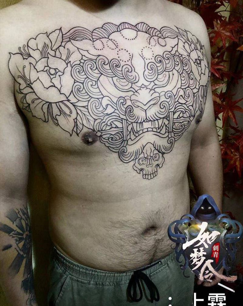 唐狮纹身图片_胸部新传统纹身图案
