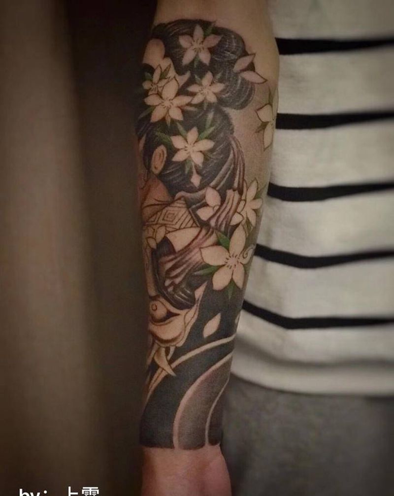 般诺艺妓纹身图片_手臂新传统纹身图案