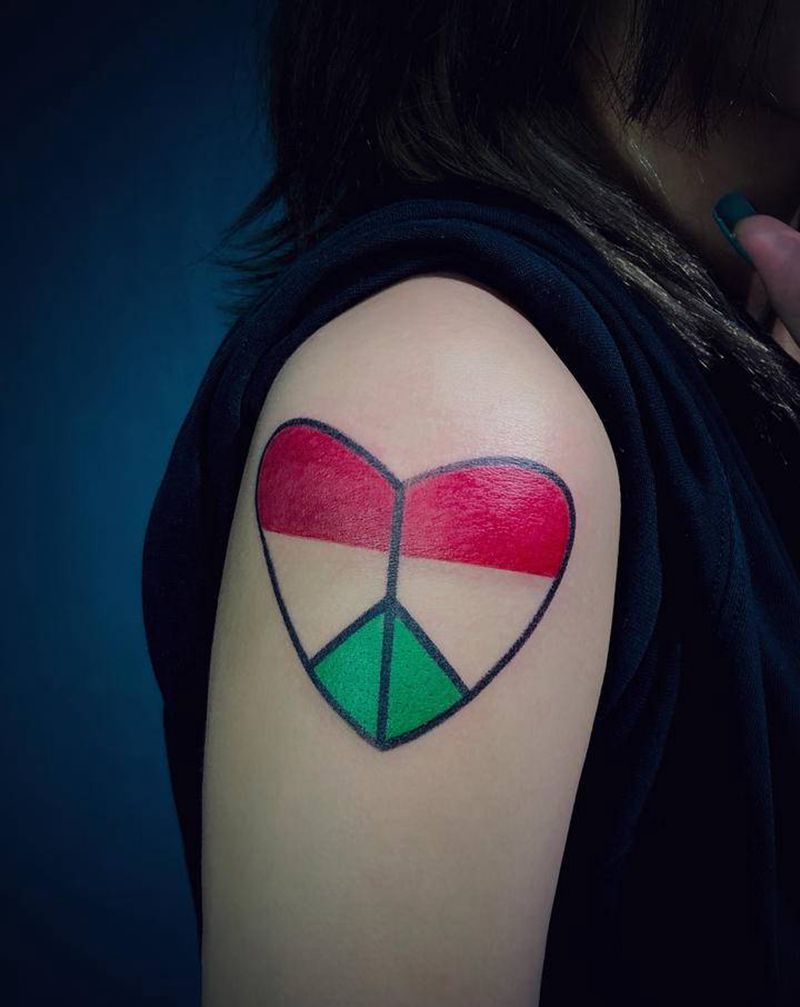 一些小东西纹身图片_手臂点刺Old School纹身图案