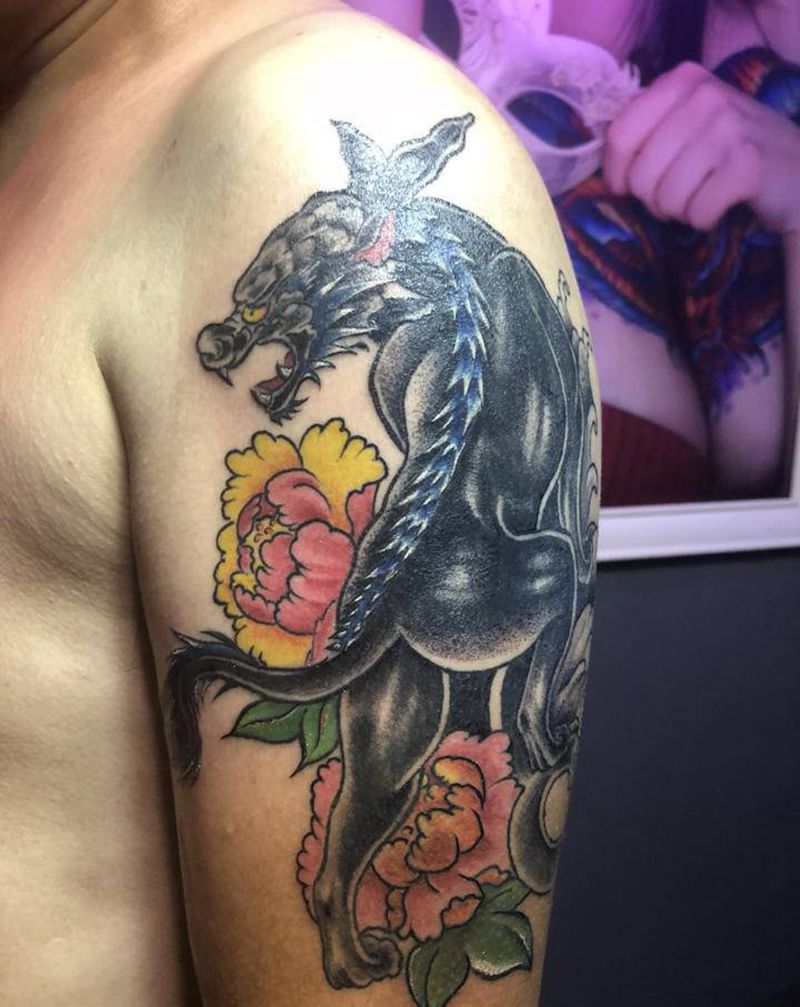 貔貅小图纹身图片_手部纹身图案