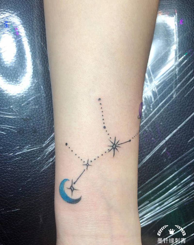 处女星座纹身图片_手部纹身图案