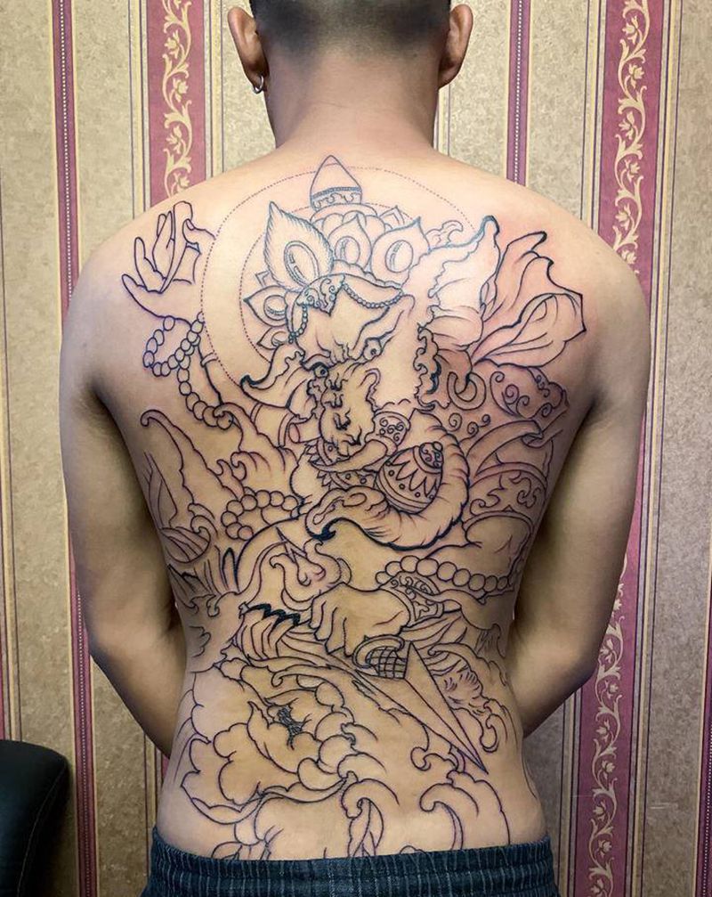 象神纹身图片_背部新传统纹身图案