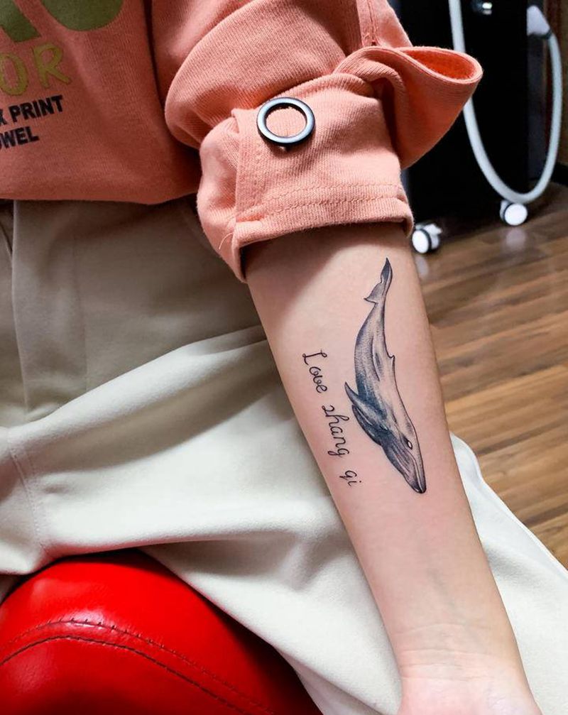 鲸鱼纹身图片_手臂纹身图案