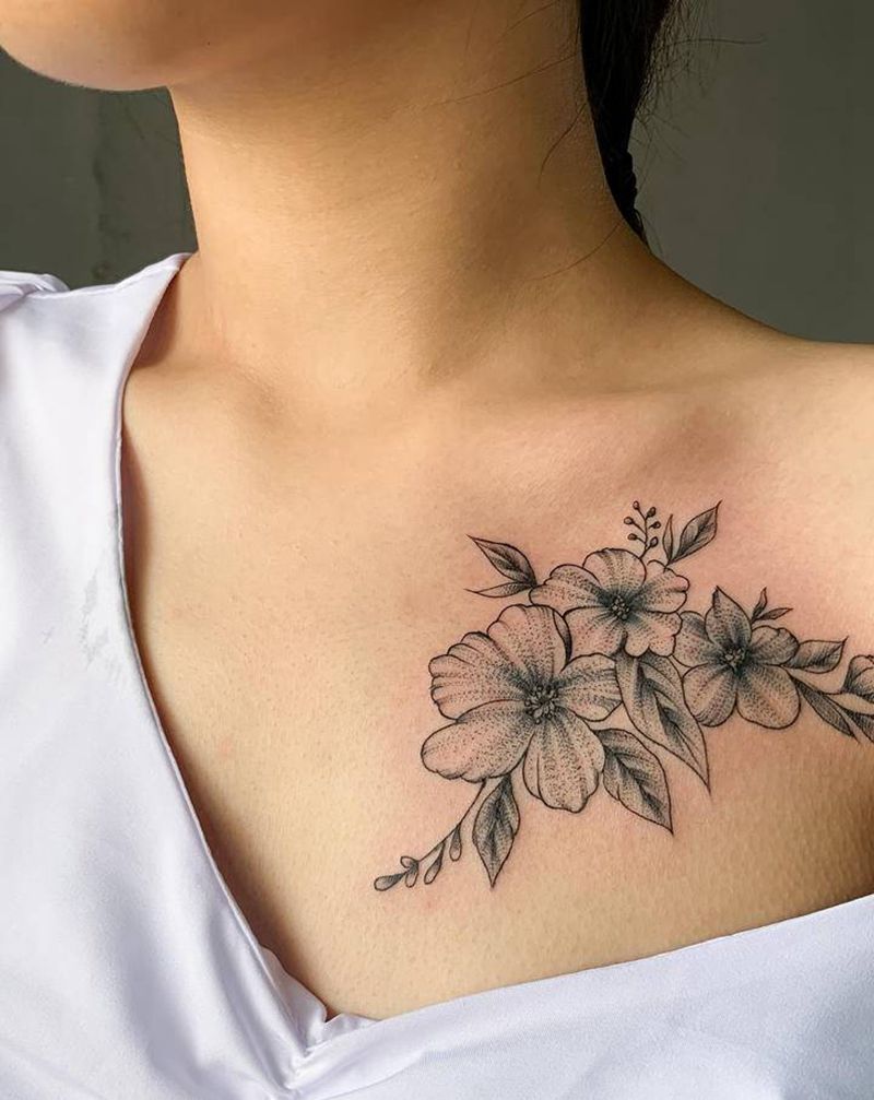 素花纹身图片_胸部纹身图案