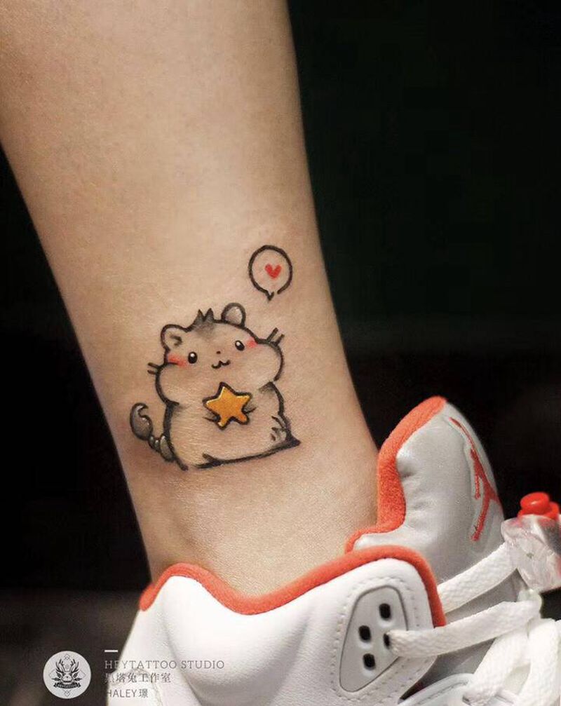 Q萌仓鼠纹身图片_腿部New School纹身图案