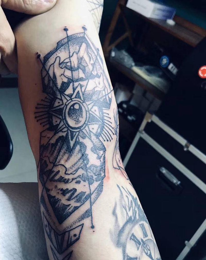 拼接添加纹身图片_手臂纹身图案