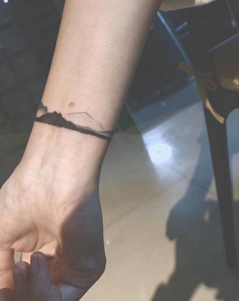 简约遮盖纹身图片_手臂纹身图案