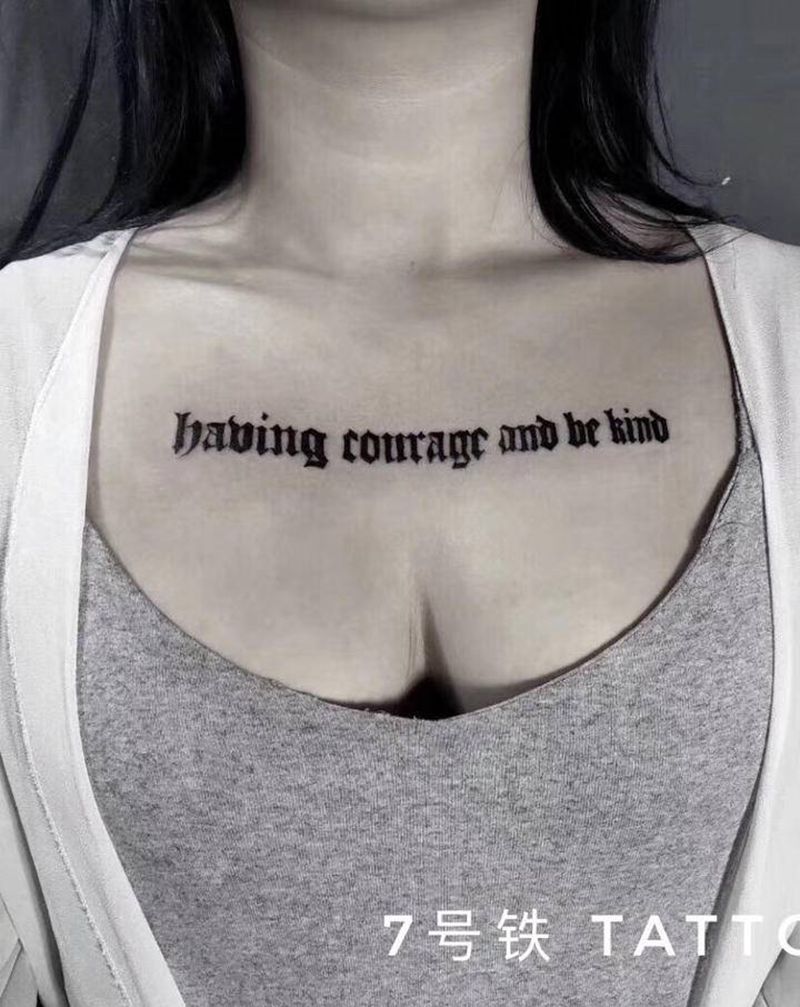 小清新纹身图片_胸部纹身图案