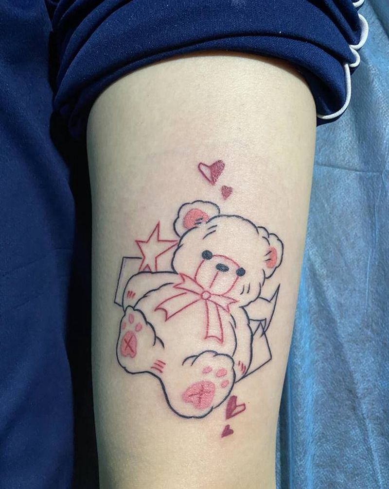 一只小熊纹身图片_手臂纹身图案
