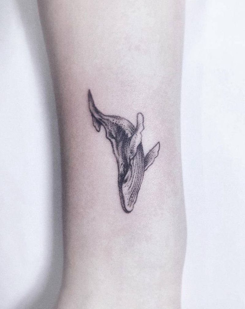 mini鲸鱼纹身纹身图片_手臂纹身图案