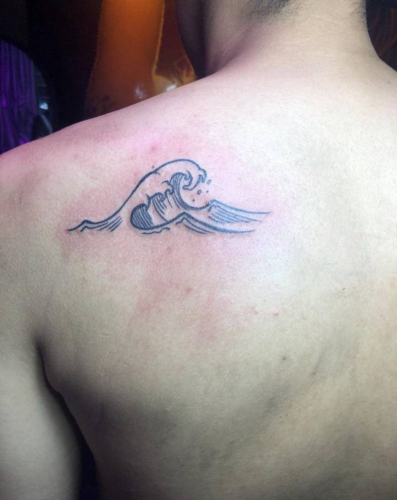 小清新纹身图片_背部纹身图案