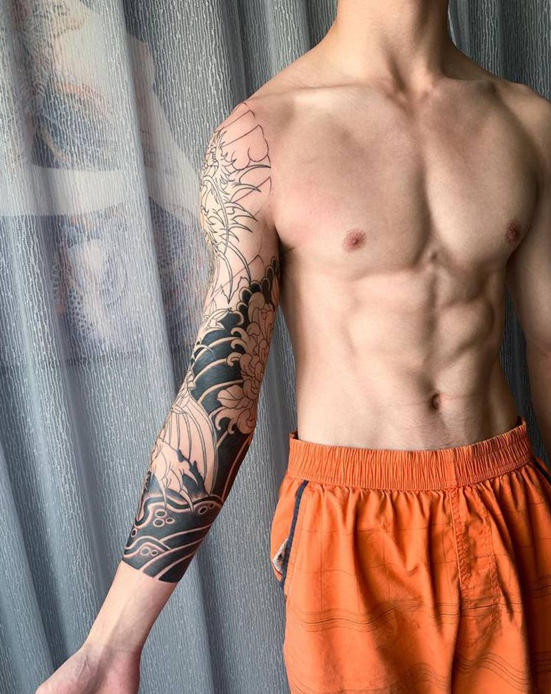 七分袖纹身图片_手臂老传统纹身图案