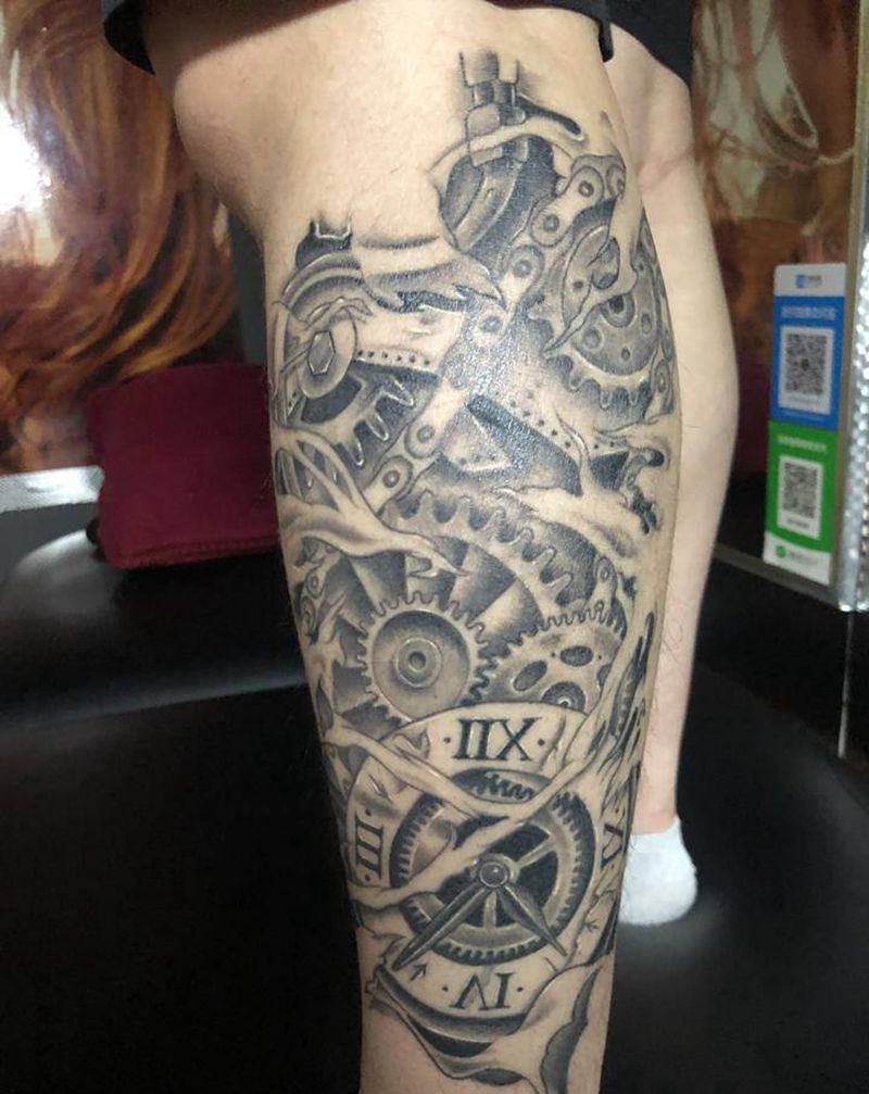 机械时钟纹身图片_腿部纹身图案