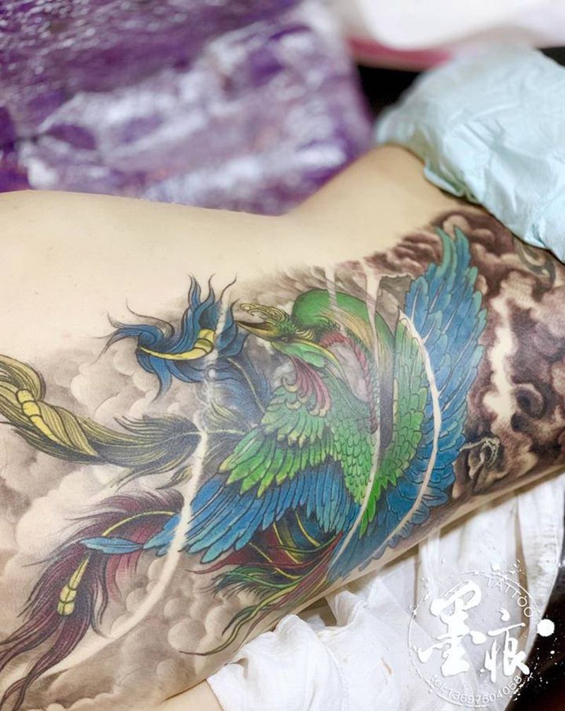 【凤】纹身图片_背部新传统纹身图案