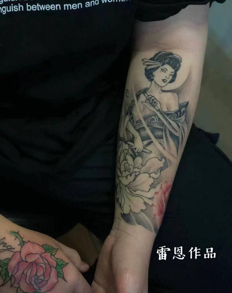 艺妓纹身图片_手臂老传统新传统纹身图案