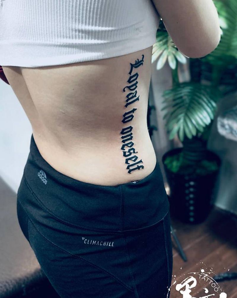 店内小作几张纹身图片_胸部背部纹身图案