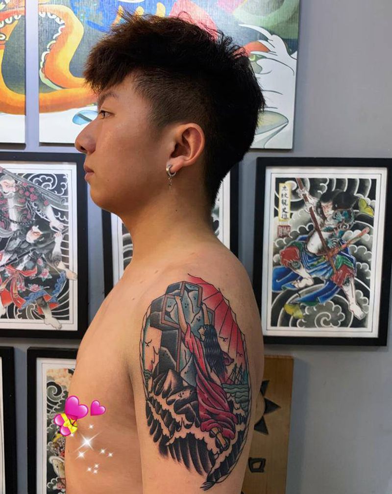 欧美老传统纹身图片_手臂Old School十字架纹身图案