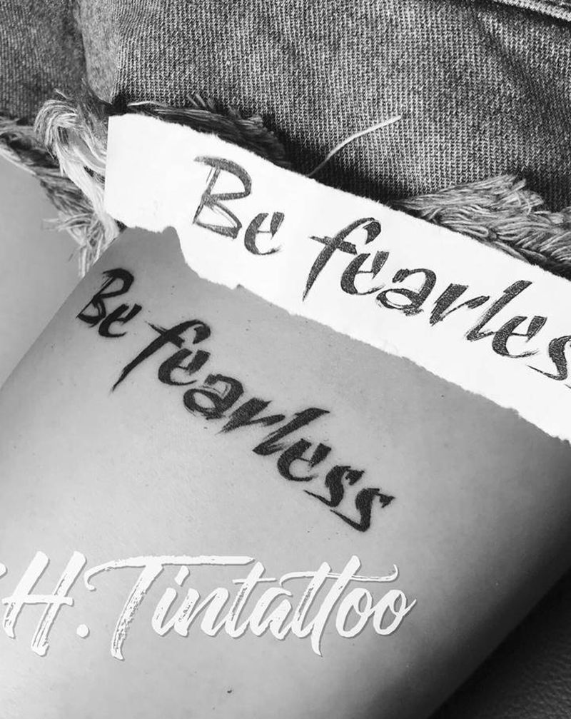 一些话语纹身图片_腿部纹身图案