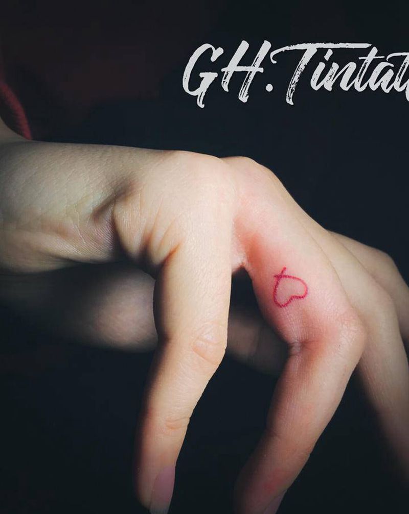 客人自带纹身图片_手部纹身图案