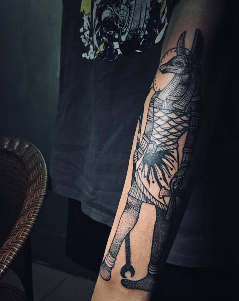 阿努比斯/客人自带纹身图片_手臂点刺纹身图案