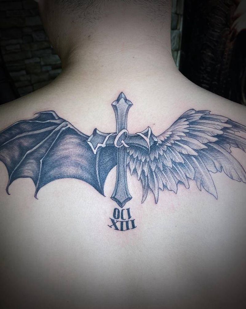 恶魔与天使纹身图片_背部欧美写实纹身图案