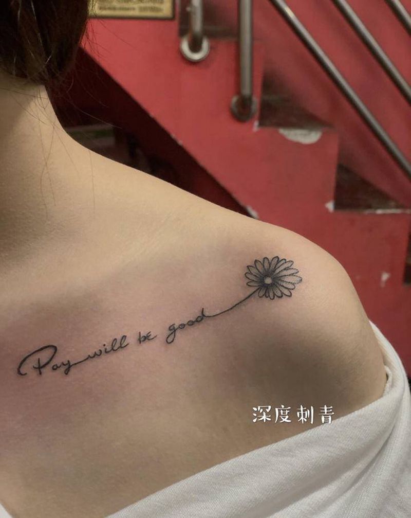 小清新纹身图片_胸部Old School纹身图案