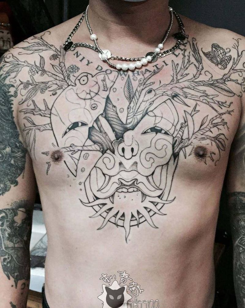 面具.树.未完成待续纹身图片_胸部几何点刺面具树大V纹身图案