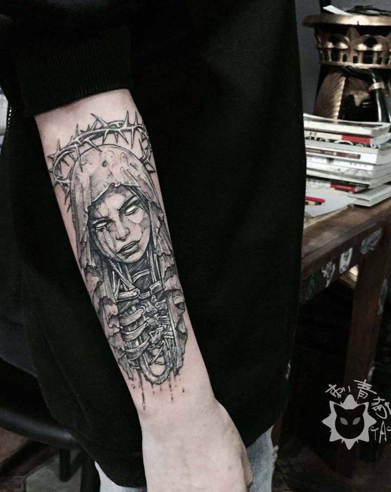 修女纹身图片_手臂手部几何点刺修女暗黑纹身图案