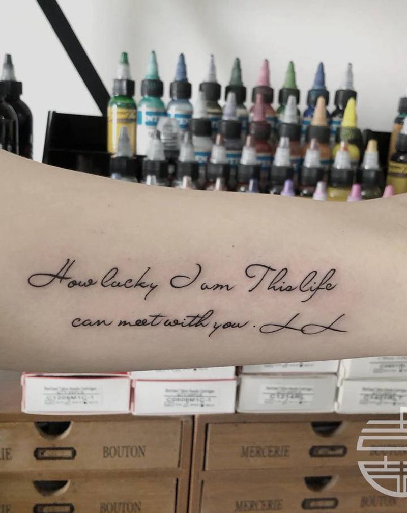 情侣英文纹身图片_手部纹身图案