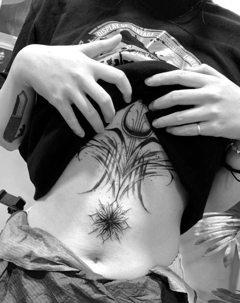 【自定义】纹身图片_胸部腹部点刺几何纹身图案