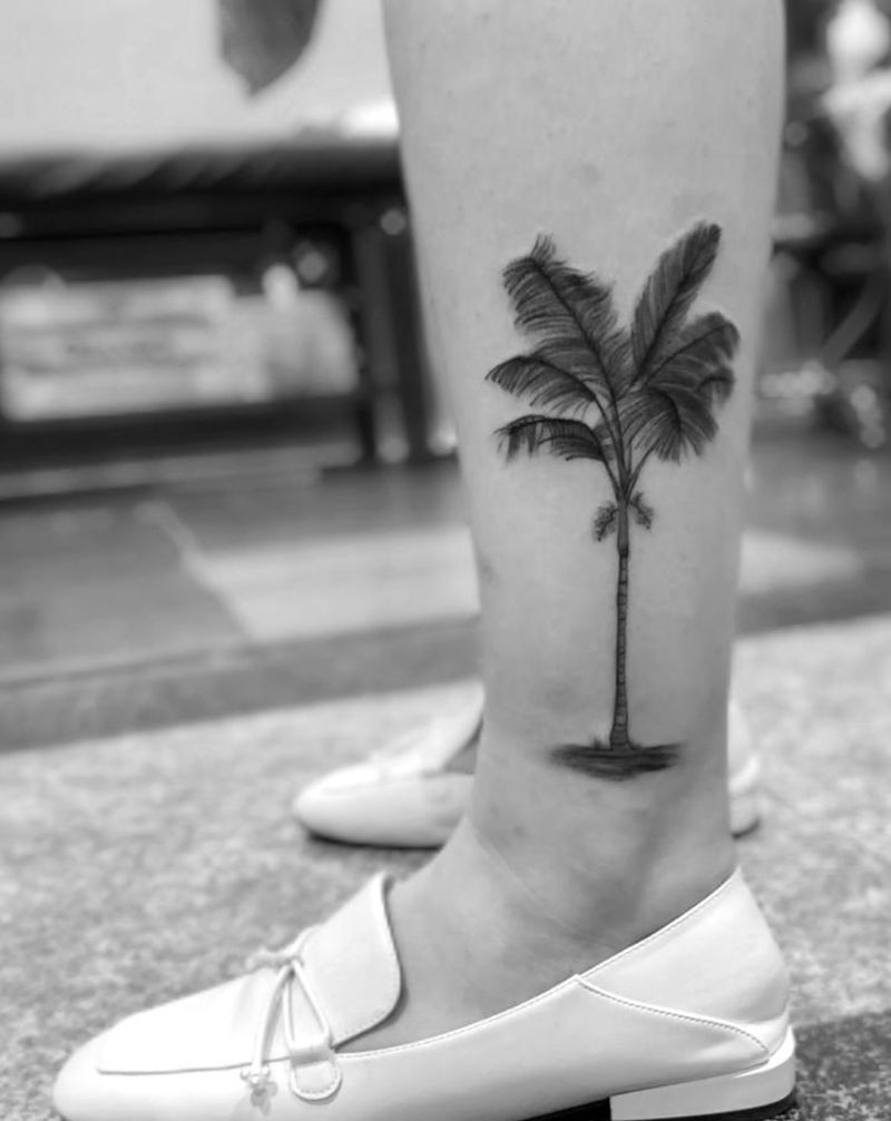 【椰子树】纹身图片_脚部腿部几何纹身图案