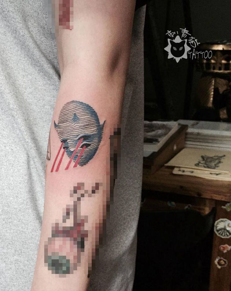 外星人纹身图片_手部手臂点刺几何外星人抽象面具纹身图案