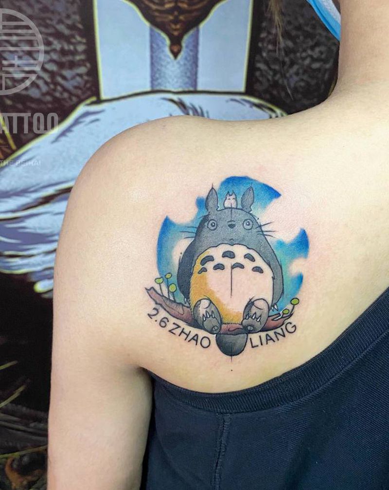 龙猫纹身图片_背部纹身图案