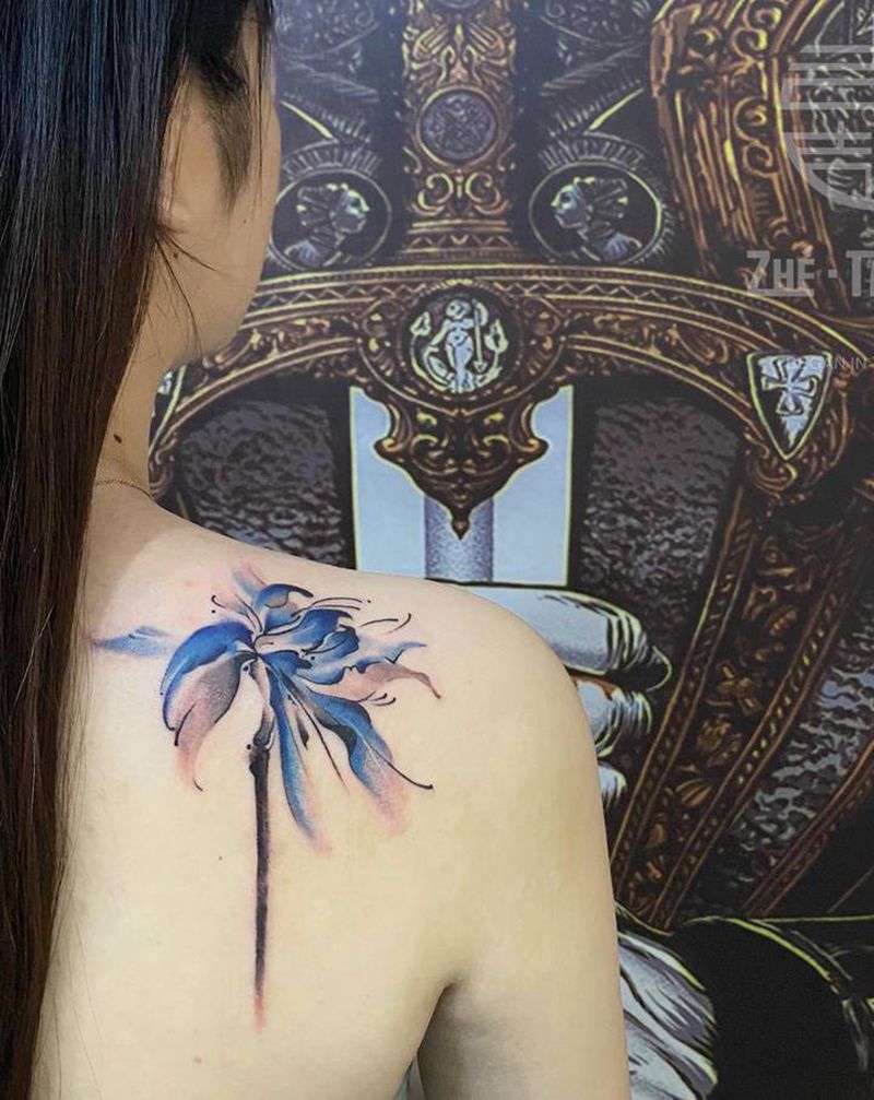 彼岸花纹身图片_肩部纹身图案